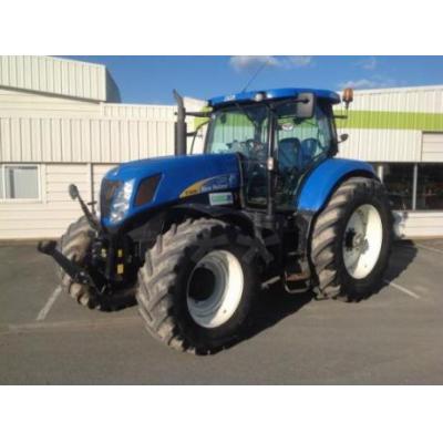 New Holland
                     TRACTEUR T 7030