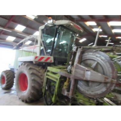 Claas
                     870