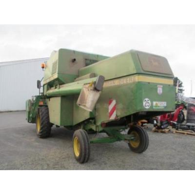 John Deere
                     1065