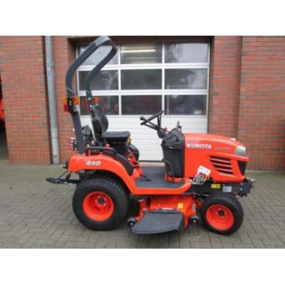 Kubota BX 2350 mit Zwischenachs-Mähwerk