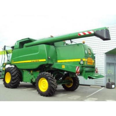 John Deere
                     T 560