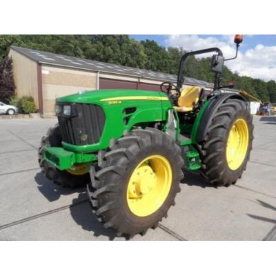 John Deere 5085