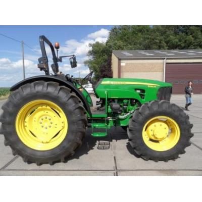 John Deere 5085