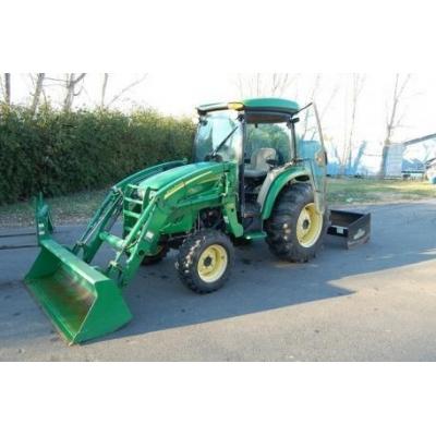 John Deere-T-4320 2008 z ładowaczem