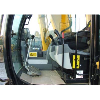 JCB JS130LC Grondworker, rok 2006