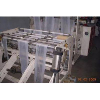 T-SHIRT BAG MAKING MACHINE WITH IN-LINE AUTO-CONVE