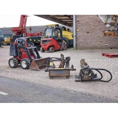 Toro  DINGO 323 (with Bucket+Drill+Trencher)