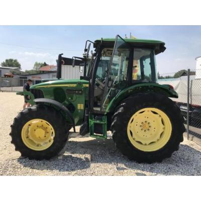 John Deere 5720