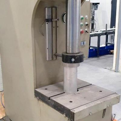 EUROMET Y41-63T hydraulic press