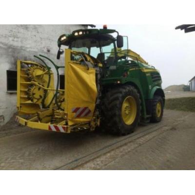 John Deere 8400