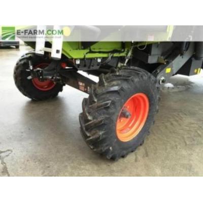 Claas Avero 240