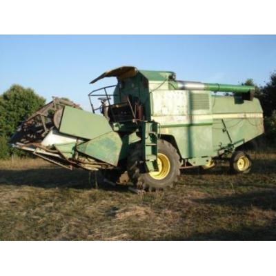 John Deere 1055