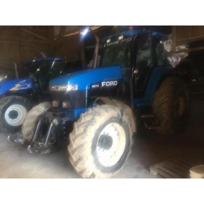 New Holland
                     8670