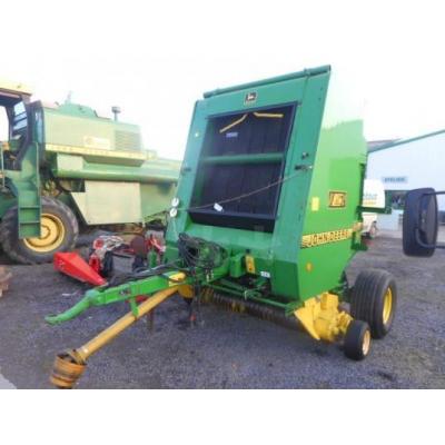 John Deere
                     590