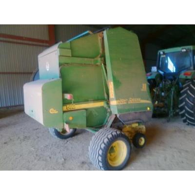 John Deere
                     592