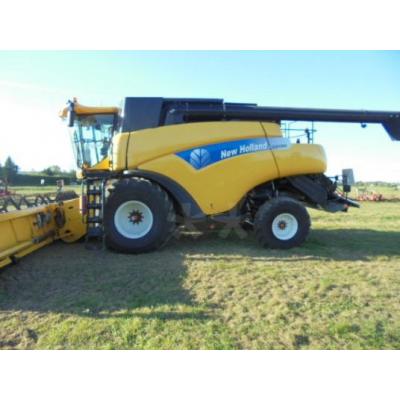 New Holland
                     CR9080 ELEVATION