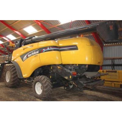 New Holland
                     CX 760