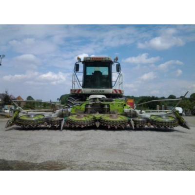 Claas
                     ORBIS 750