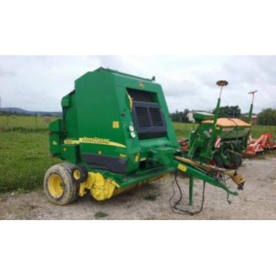 John Deere
                     582