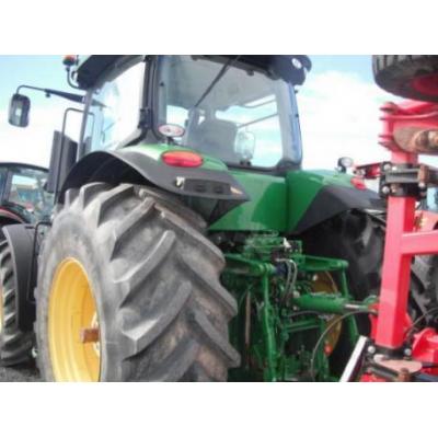 John Deere
                     7200 R