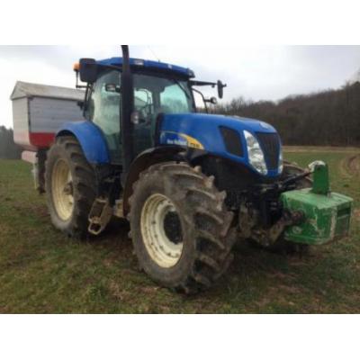 New Holland
                     T 7030