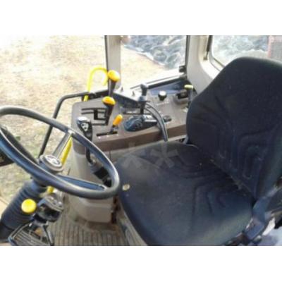 John Deere
                     6220