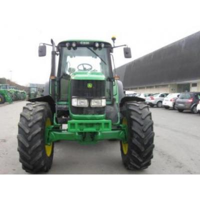 John Deere
                     6820 PREMIUM