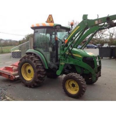 John Deere
                     TRACTEUR 4720