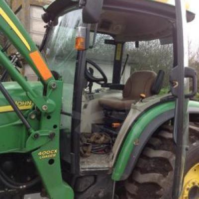 John Deere
                     TRACTEUR 4720