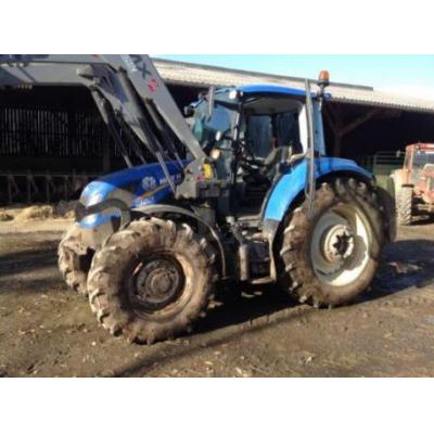 New Holland
                     TRACTEUR T 5.95