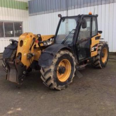 Caterpillar
                     TH 220