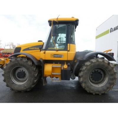 JCB
                     FASTRAC 3220