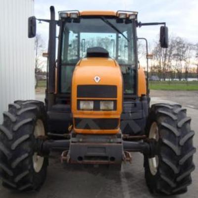 Renault
                     TRACTEUR ARES 610RZ