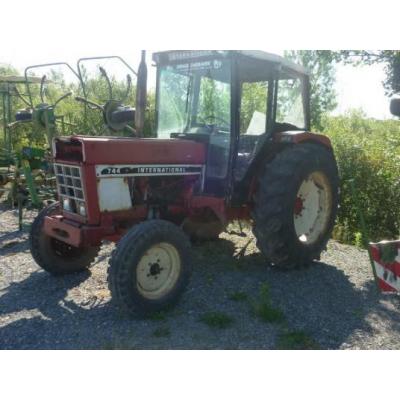 Case IH 744