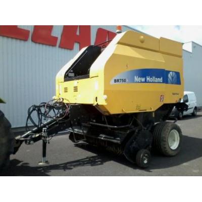 New Holland
                     BR 750