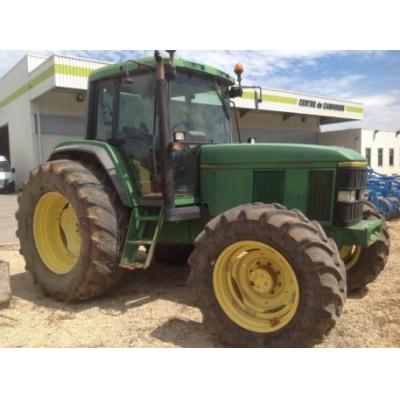 John Deere
                     TRACTEUR