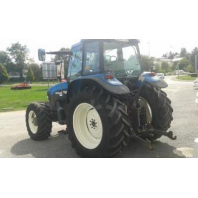 New Holland
                     TM125