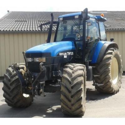 New Holland
                     TM135