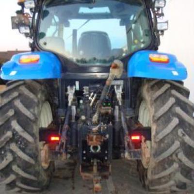 New Holland
                     TRACTEUR TS 100 A