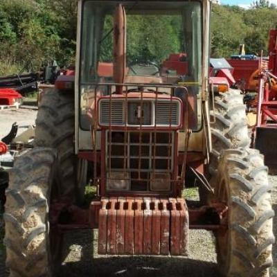 Case IH
                     744