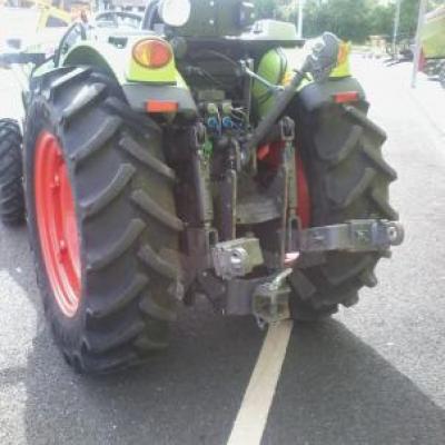 Claas
                     NEXOS 210VE