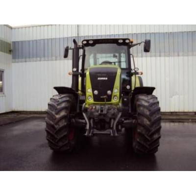 Claas
                     AXION 810