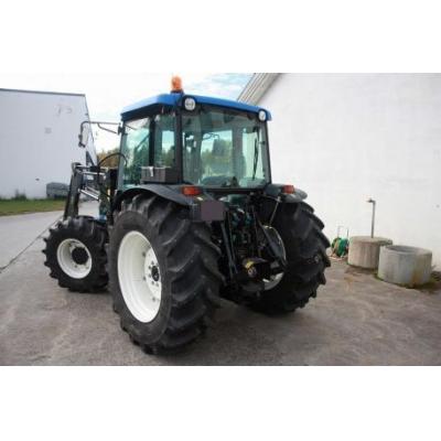 New Holland M-4050 2008 z ładowaczem