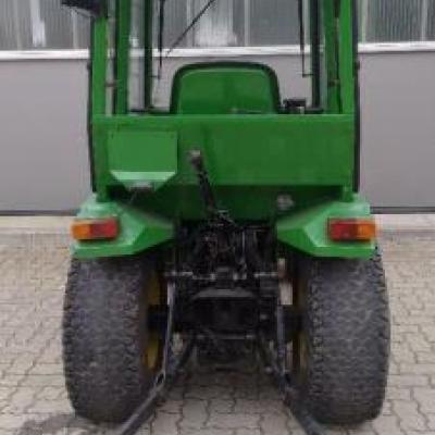 John Deere 855