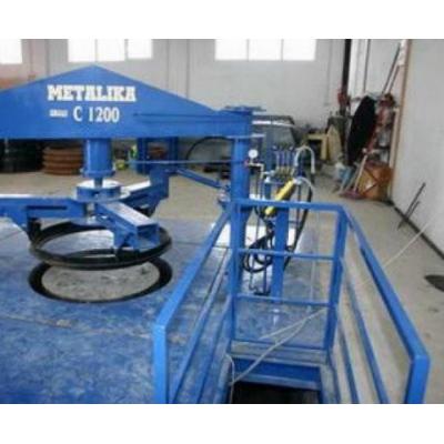 Maszyna do produkcji kręgów betonowych