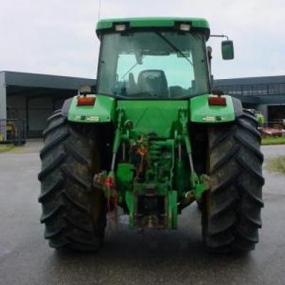 John Deere 8100