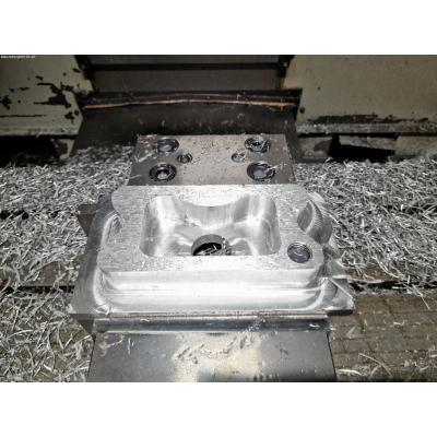 Centrum obróbcze CNC AFM Harnaś R 550 E