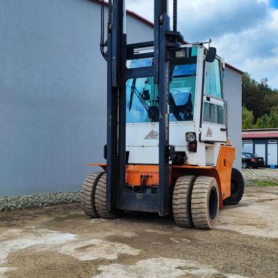 Wózek widłowy DanTruck 8,5 tony diesel 2000r.