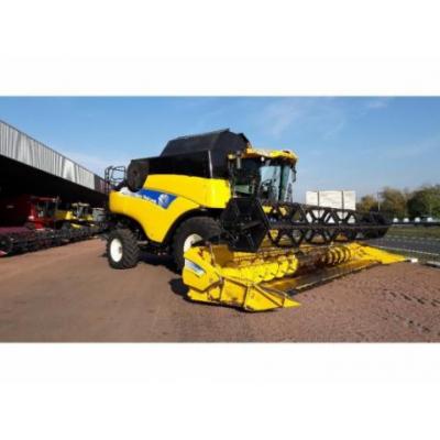 New Holland CR9080 Elevation