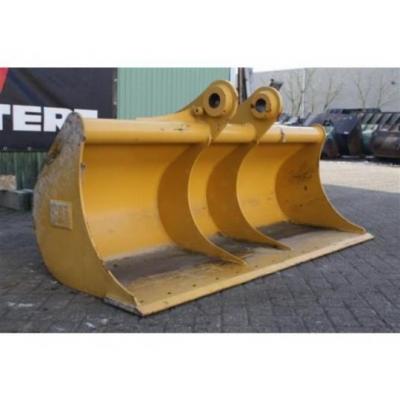Cat Ditch Cleaning Bucket DC 4 2134 0.94